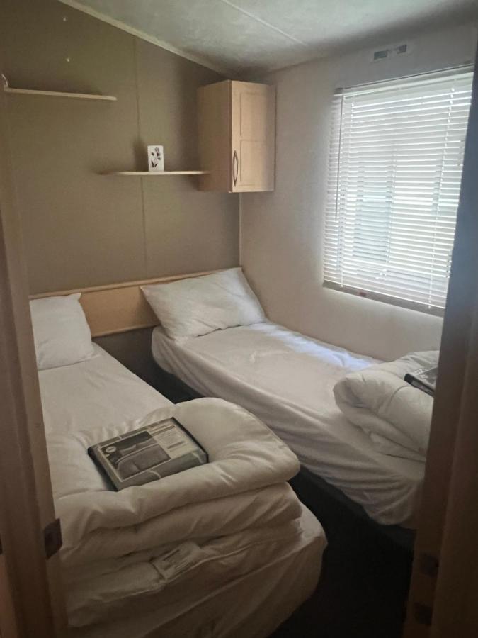Lisa And Laddy Caravan Hire Meliden Bagian luar foto