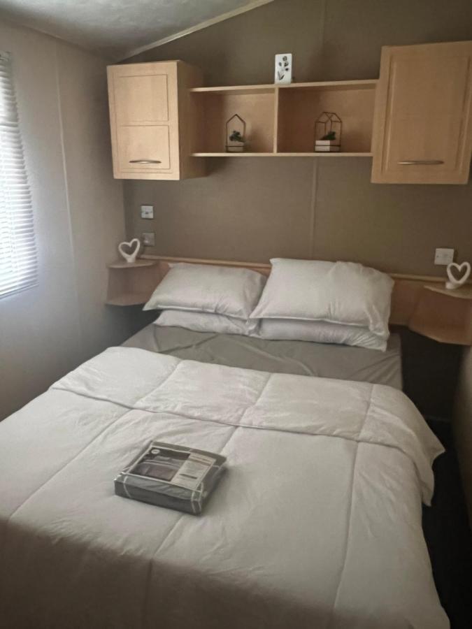 Lisa And Laddy Caravan Hire Meliden Bagian luar foto